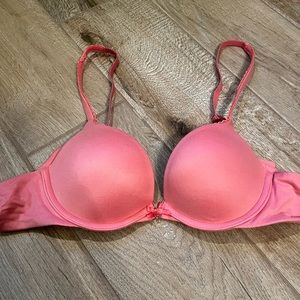Body by Victoria push up bra